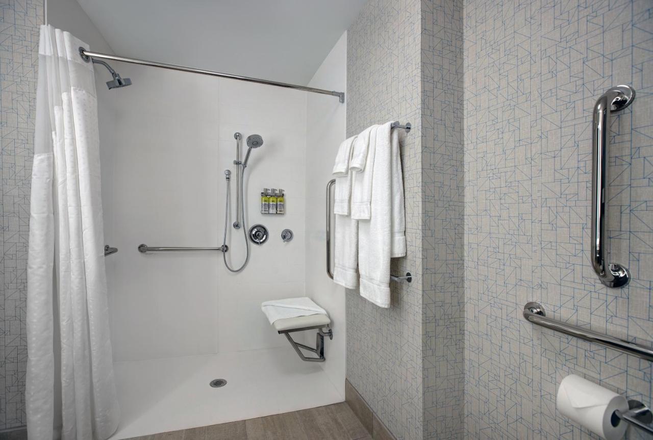 Holiday Inn Express - Milwaukee Downtown By Ihg Εξωτερικό φωτογραφία