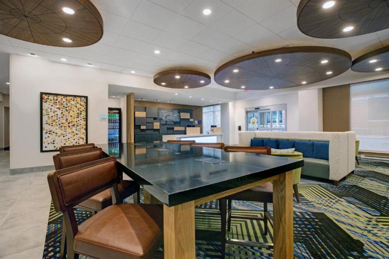 Holiday Inn Express - Milwaukee Downtown By Ihg Εξωτερικό φωτογραφία